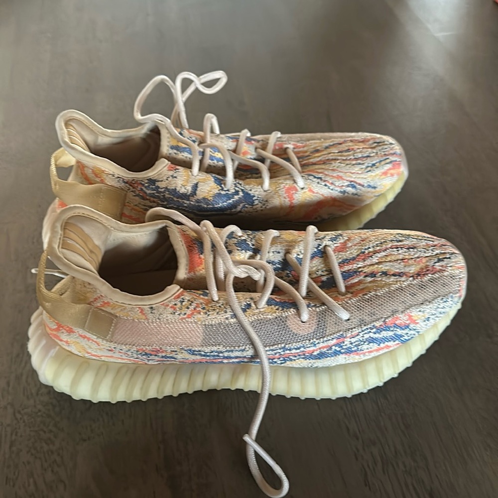 Men’s Multicolor Yeezys Size 10